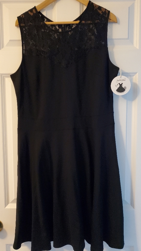 Woman's little black dress XXL